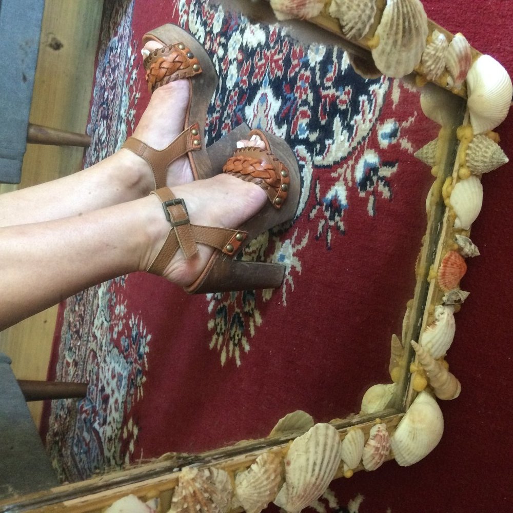 SIXTYSEVEN platform wood/leather heel (36)